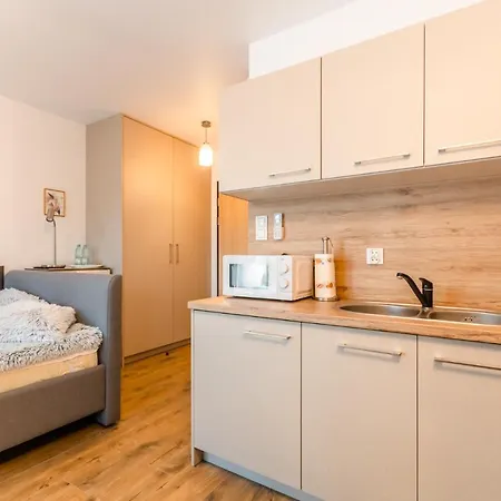 Apartment Mierzeja - Park Studio, 500 M Od Plazy, Bezplatny Meleks Stegna (Pomerania)